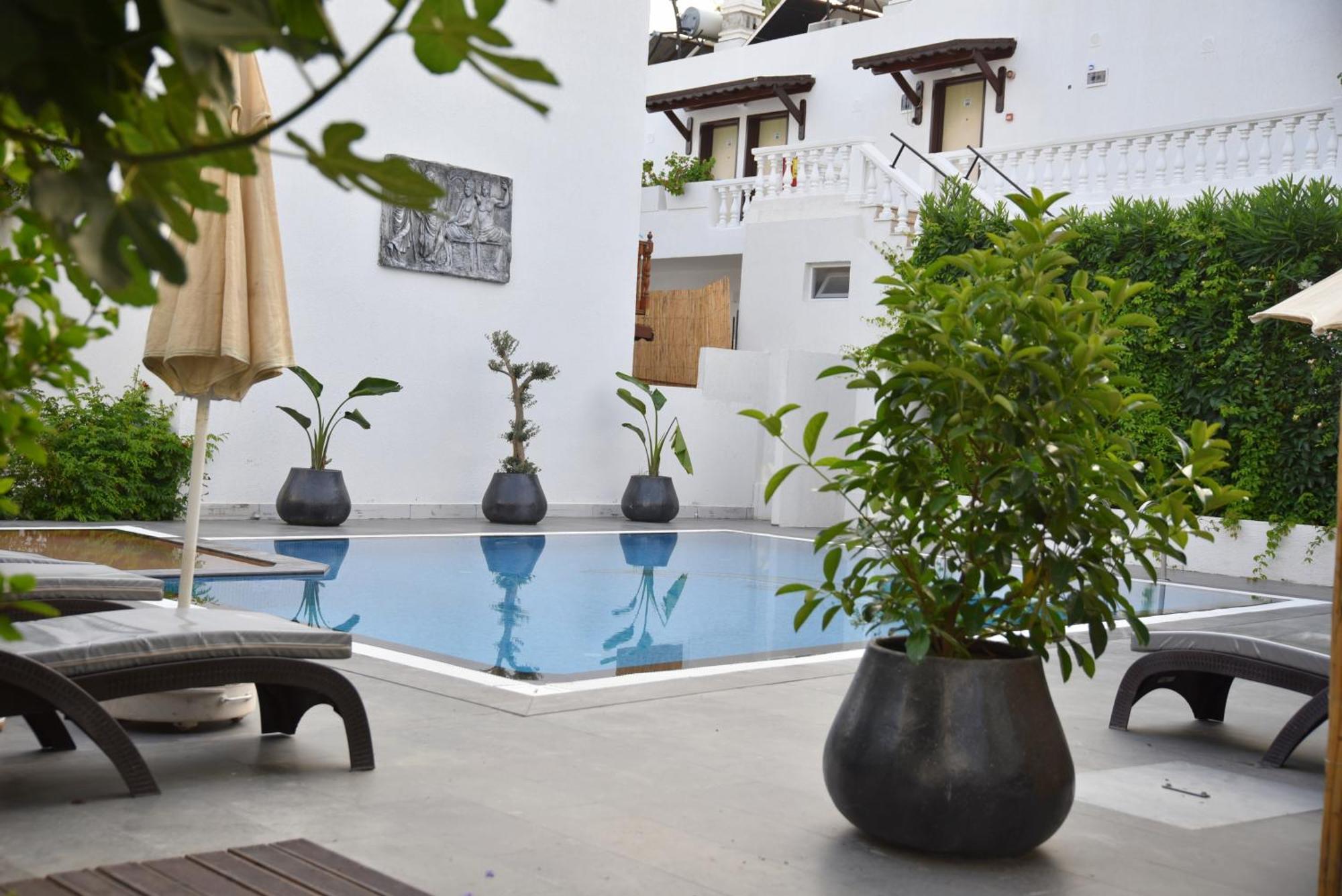 Manuela Boutique Hotel Bitez Bagian luar foto