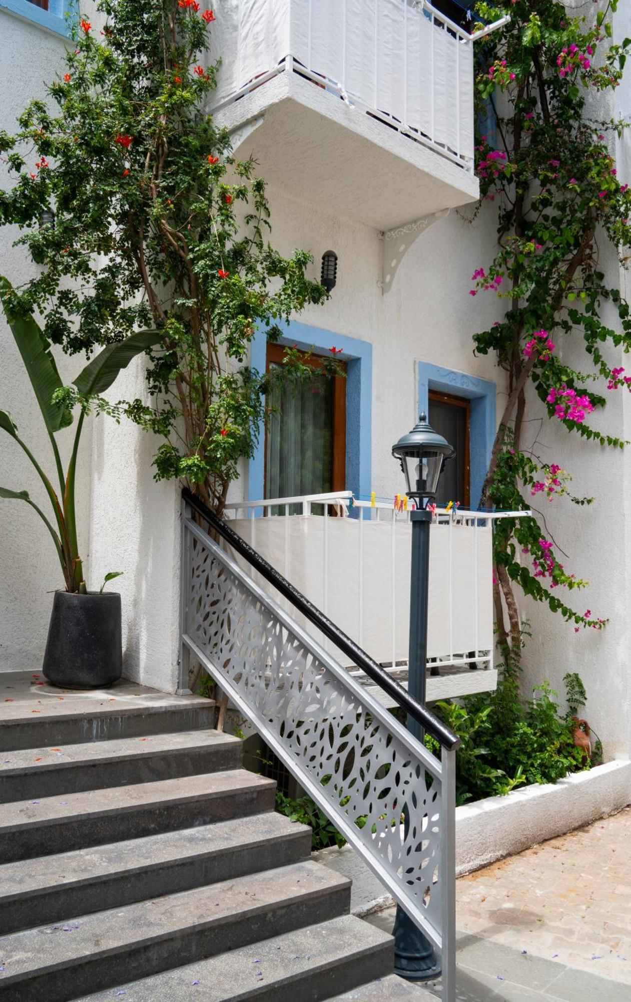 Manuela Boutique Hotel Bitez Bagian luar foto