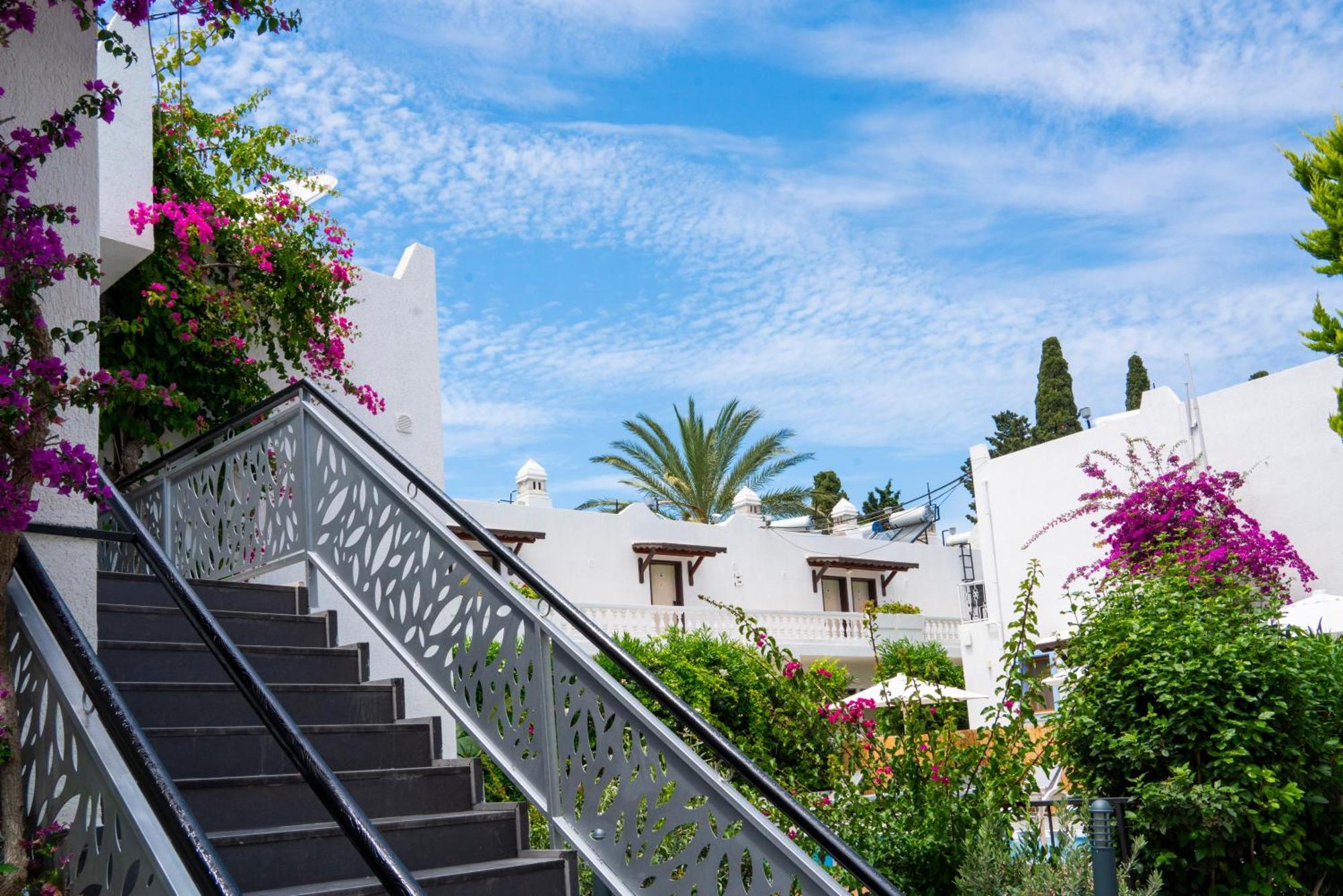 Manuela Boutique Hotel Bitez Bagian luar foto