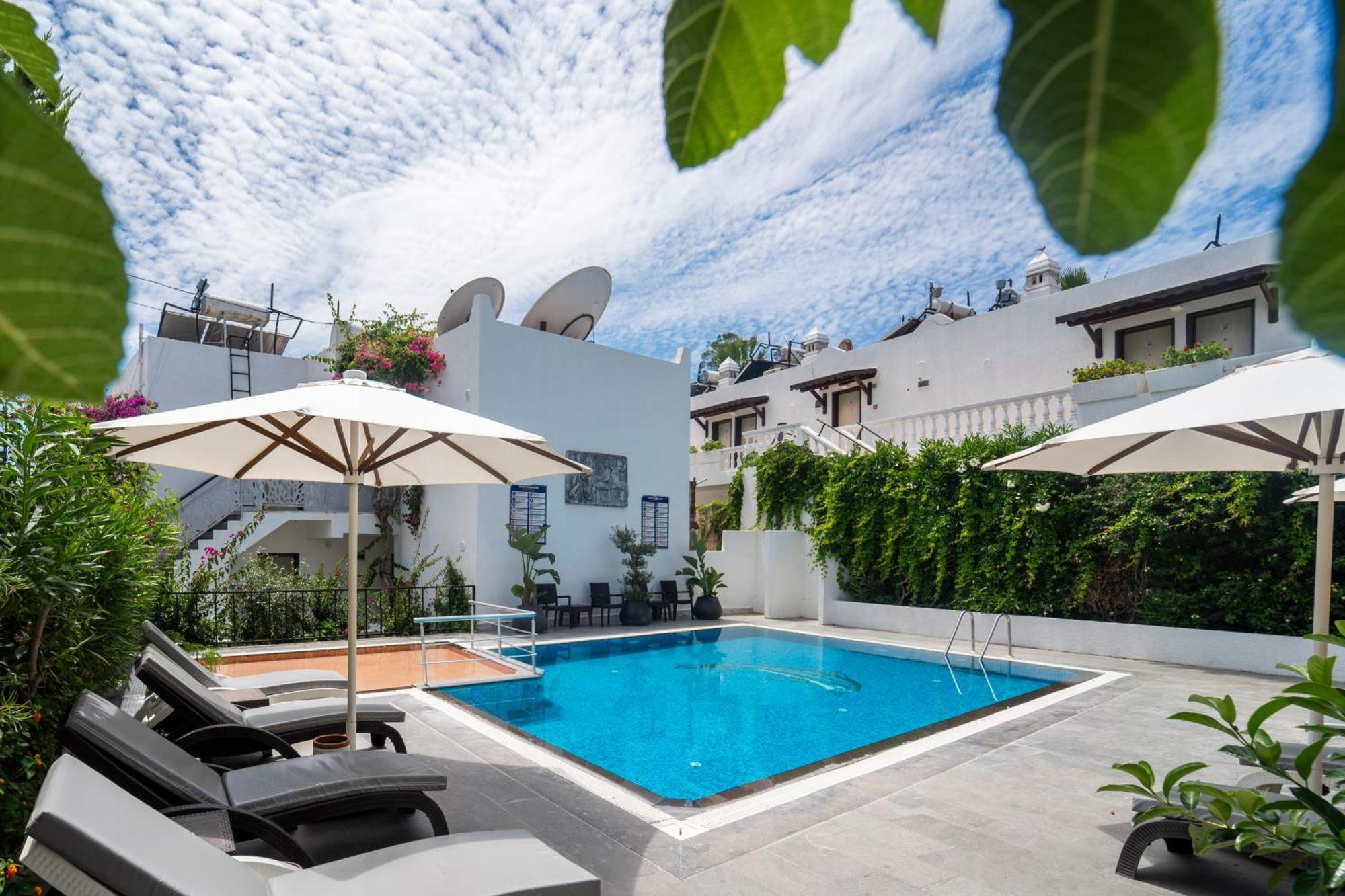 Manuela Boutique Hotel Bitez Bagian luar foto